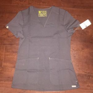 Women’s figs scrub top
